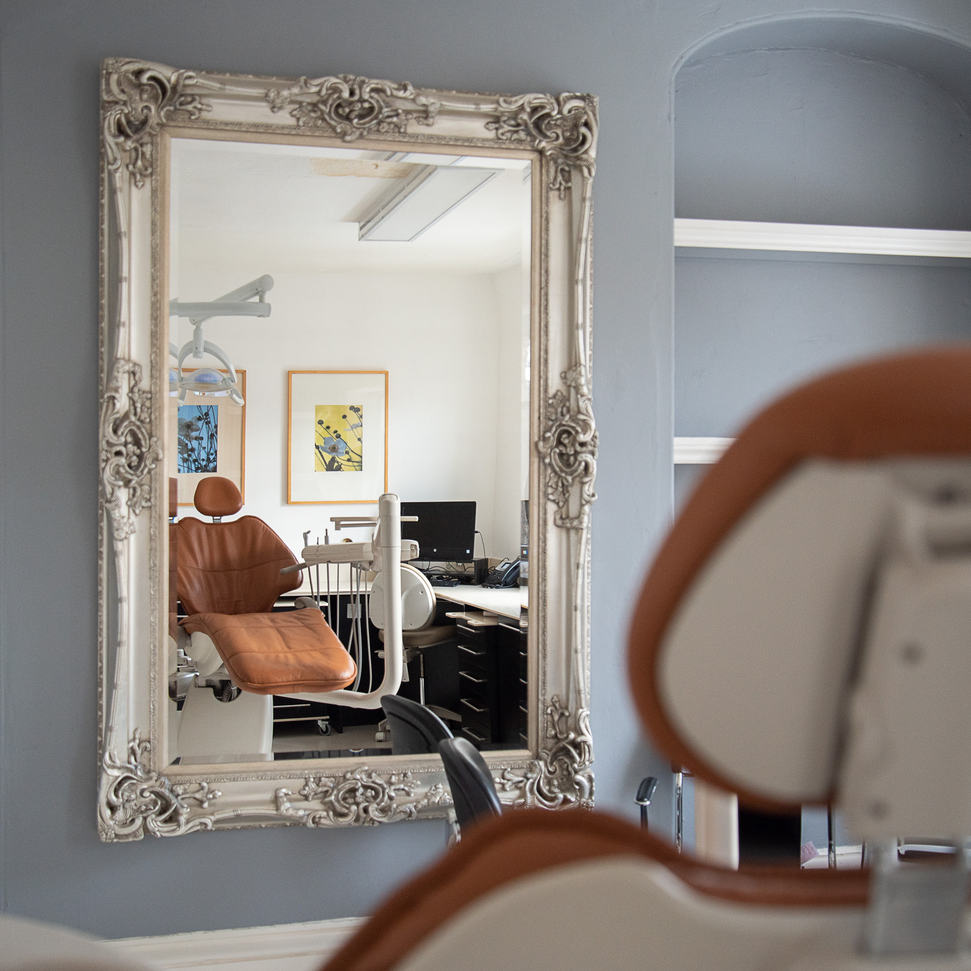 Dental Chair infront of mirror